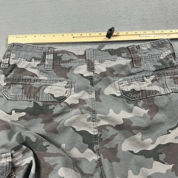 Wrangler Cargo Shorts Mens 36 Green Camo 10" Ripstop Utility Military - Picture 5 of 10